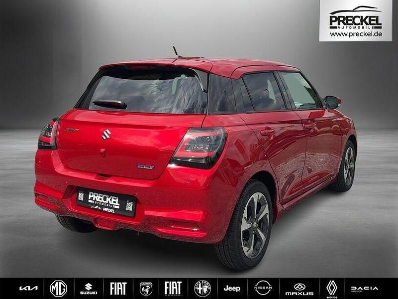 Gebraucht Suzuki Swift 61 PS (44 kW) 2025 Rot Kleinwagen