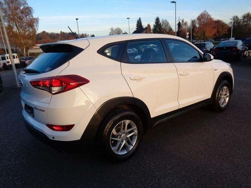 Gebraucht Hyundai Tucson 132 PS (97 kW) 2018 Weiß SUV