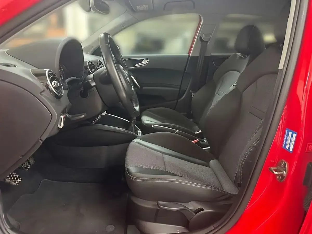 Gebraucht Audi A1 Sport 125 PS (91 kW) 2016 Rot Kleinwagen