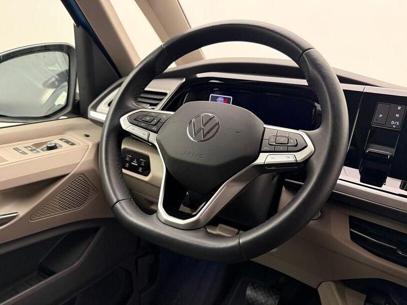 Gebraucht VW Multivan Life 204 PS (150 kW) 2025 Blau Van