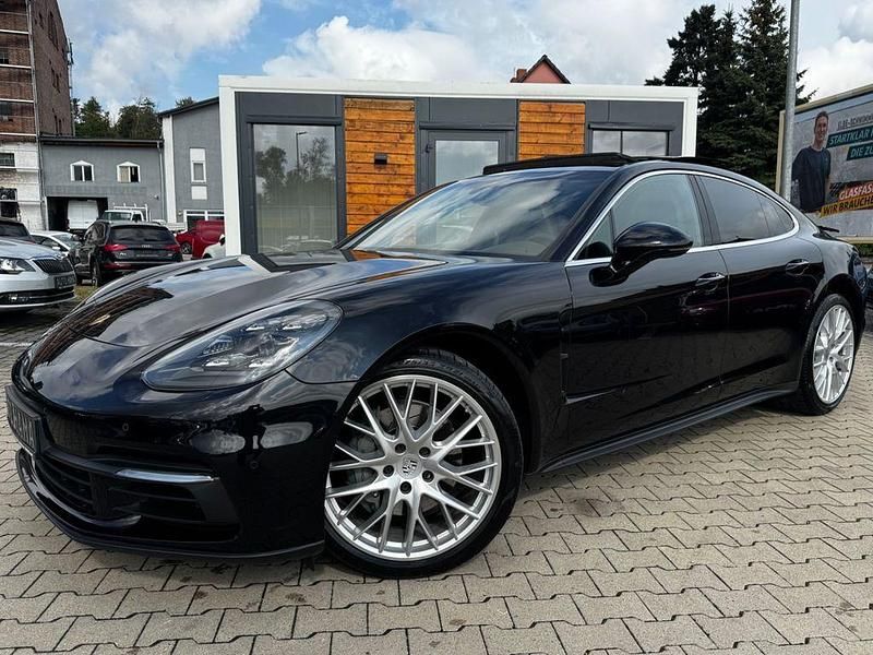 Schwarz Gebraucht 2017 Porsche Panamera 4S Limousine | 76.990 € (Teuer) - Bild 1/4