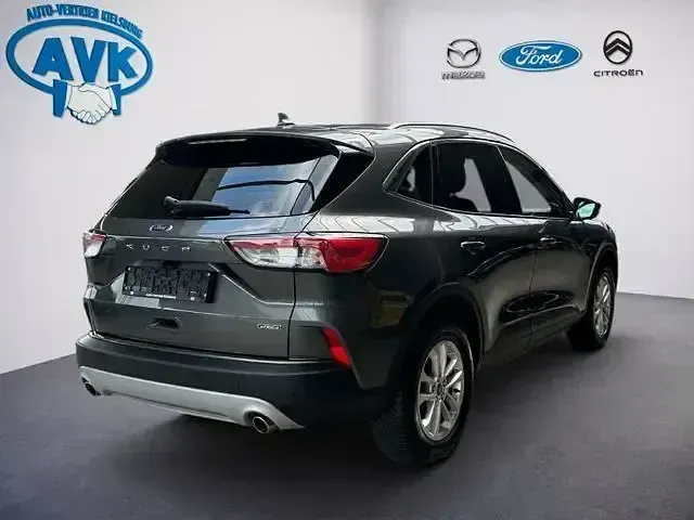 Używany Ford Kuga Titanium 224 KM (164 kW) 2022 Szary SUV