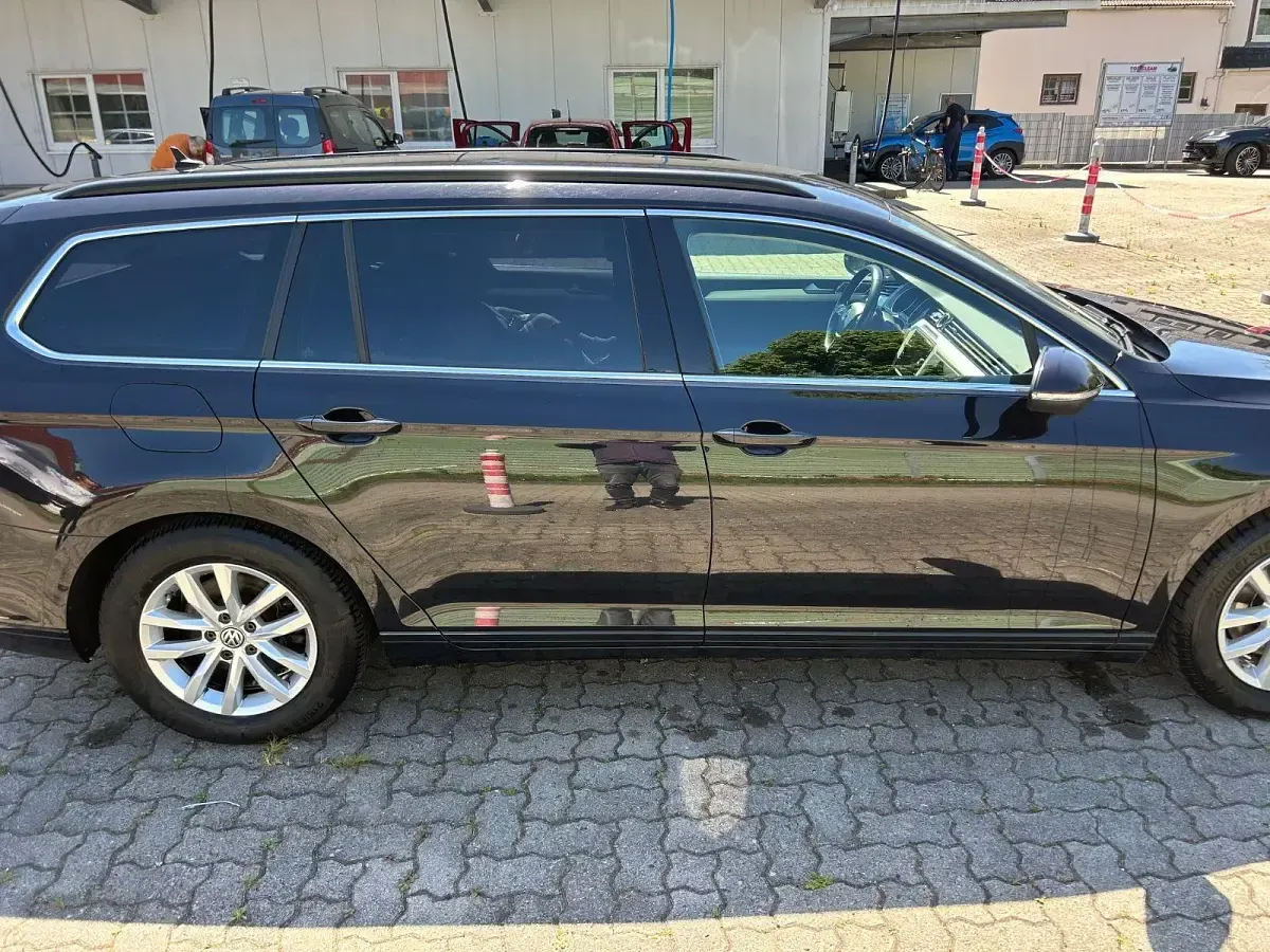 Gebraucht VW Passat 150 PS (110 kW) 2018 Schwarz Limousine