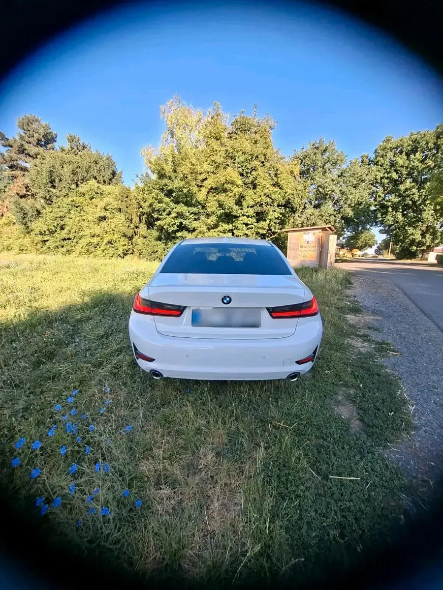 Gebraucht BMW 318 Performance 154 PS (113 kW) 2023 Weiß Limousine