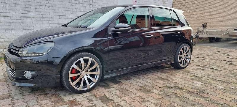 Deep black perleffekt Gebraucht 2009 VW Golf VI Highline Kleinwagen | 10.250 € - Bild 1/4