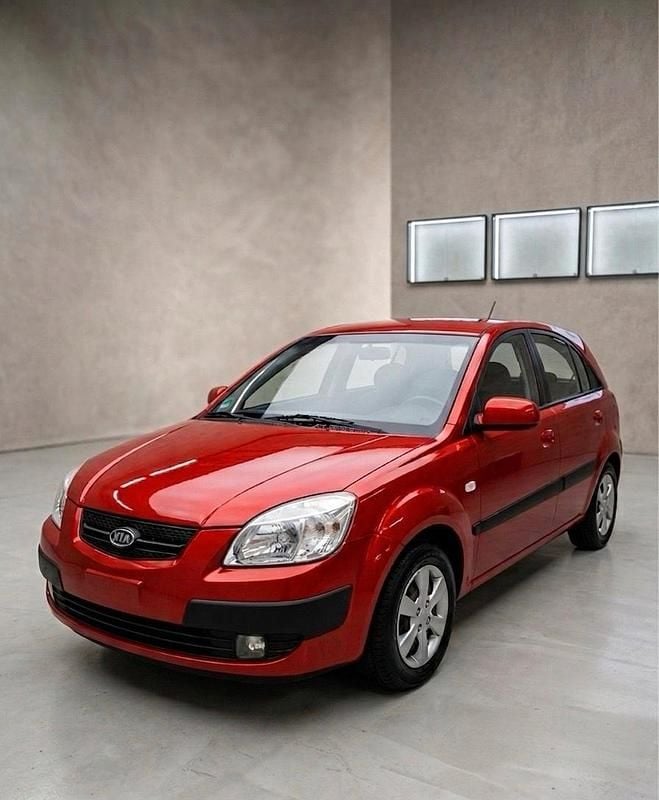 Gebraucht Kia Rio 112 PS (82 kW) 2006 Rot Kleinwagen