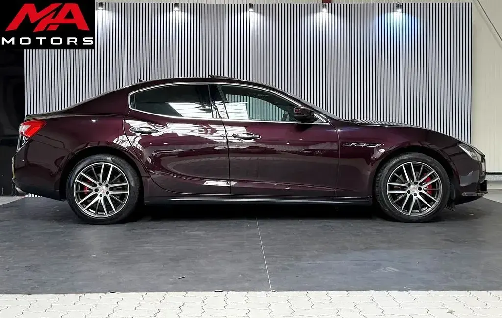 Gebraucht Maserati Ghibli 275 PS (202 kW) 2017 Violett Limousine