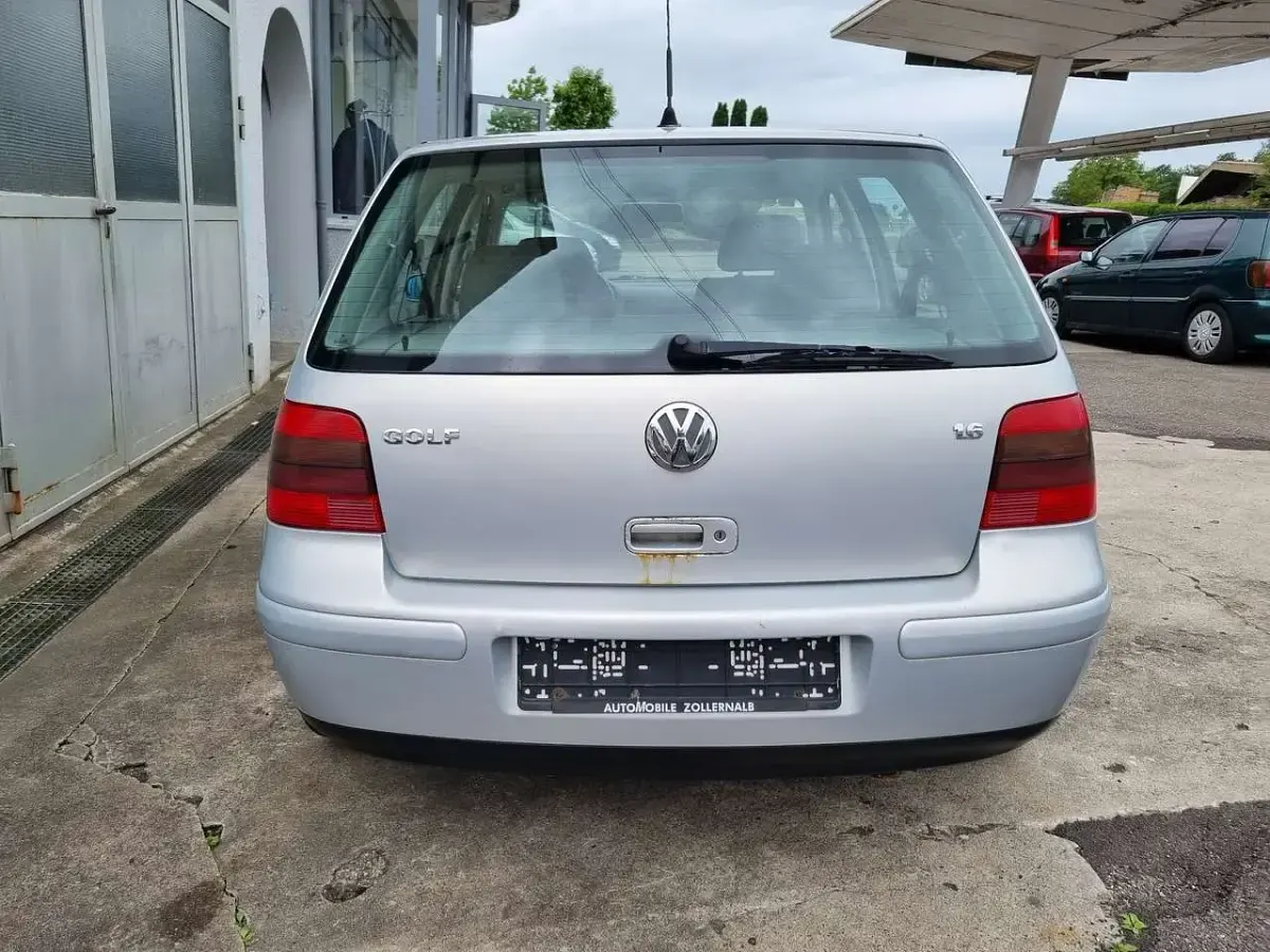 Gebraucht VW Golf IV 101 PS (74 kW) 2000 Grau Limousine