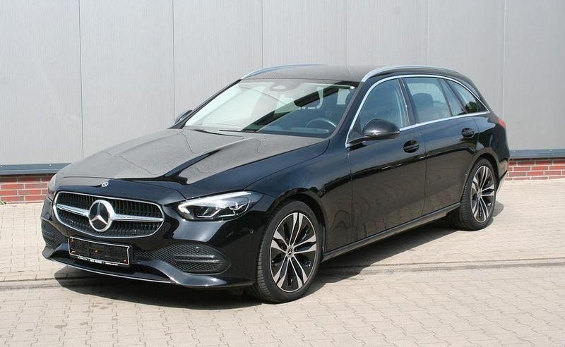 Schwarz Gebraucht 2022 Mercedes C220 Avantgarde Limousine | 27.980 € (Superpreis) - Bild 1/4