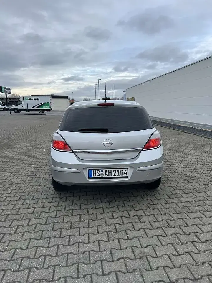 Gebraucht Opel Astra GTC 125 PS (91 kW) 2005 Limousine