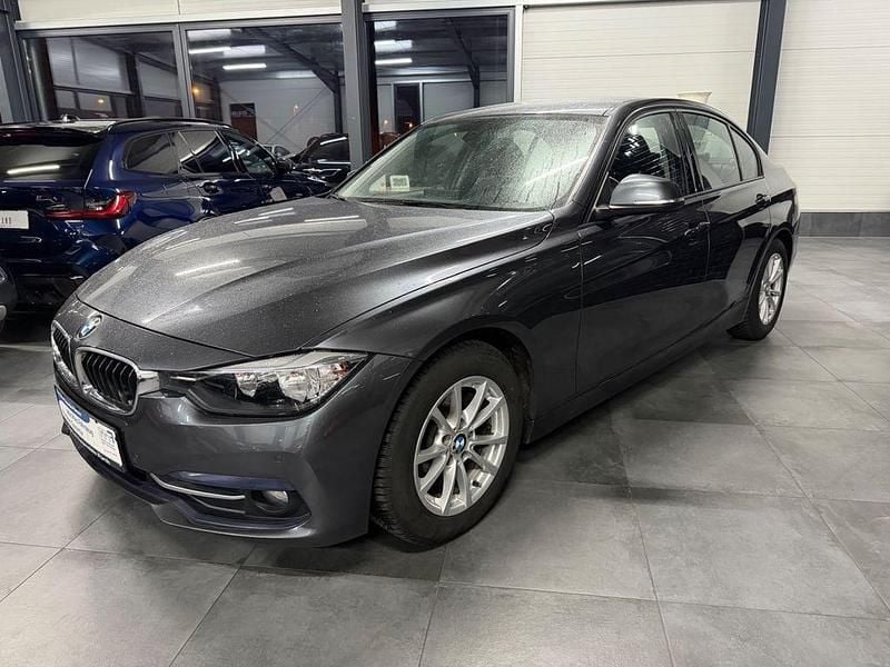 Gebraucht BMW 320 Efficient Dynamics 163 PS (119 kW) 2016 Grau Limousine