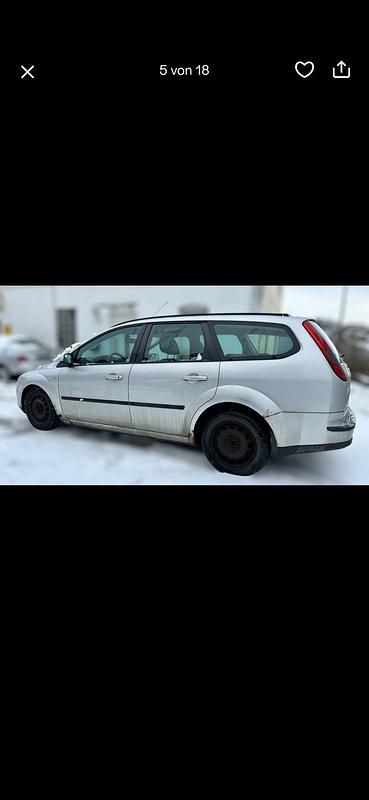 Gebraucht Ford Focus 115 PS (84 kW) 2006 Silber Kombi