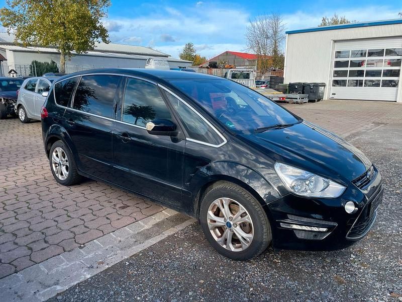 Gebraucht Ford S-MAX Titanium 160 PS (117 kW) 2011 Schwarz Van / Kleinbus