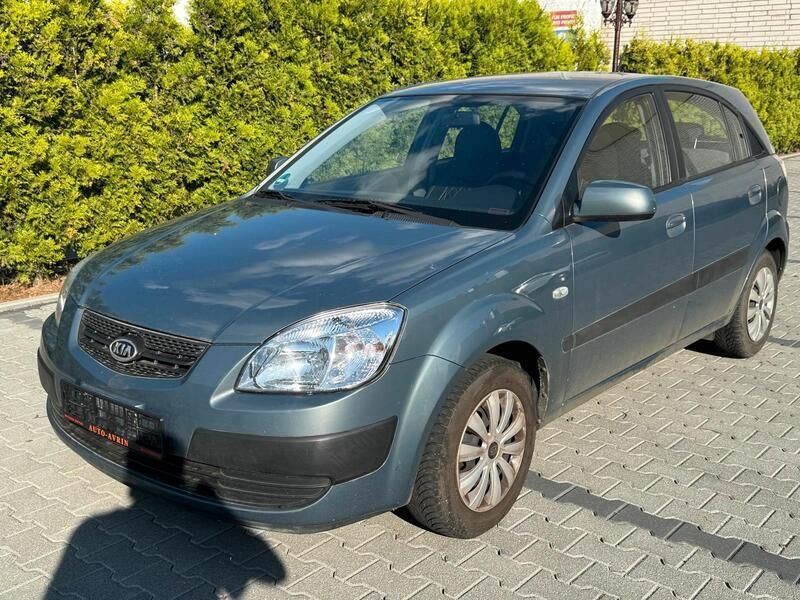 Grau Gebraucht 2009 Kia Rio 4 Limousine | 3.500 € (Fairer Preis) - Bild 1/4