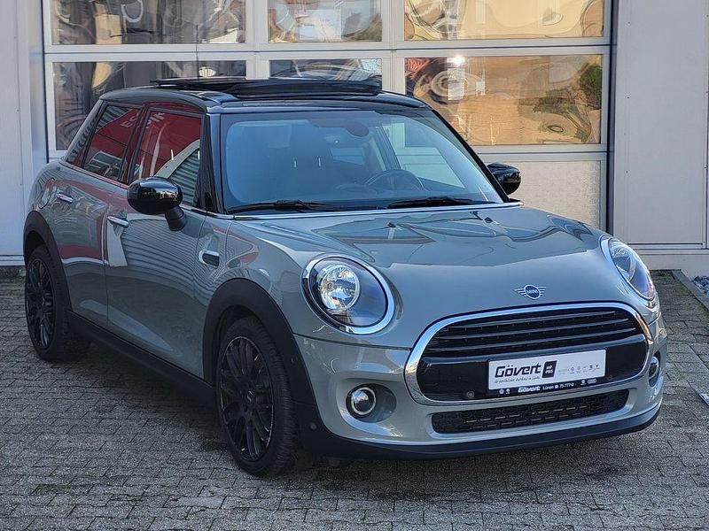 Gebraucht Mini Cooper 136 PS (100 kW) 2019 Moonwalk grey Kleinwagen