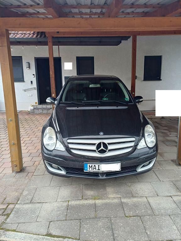 Gebraucht Mercedes R320 224 PS (164 kW) 2006 Schwarz Van / Kleinbus