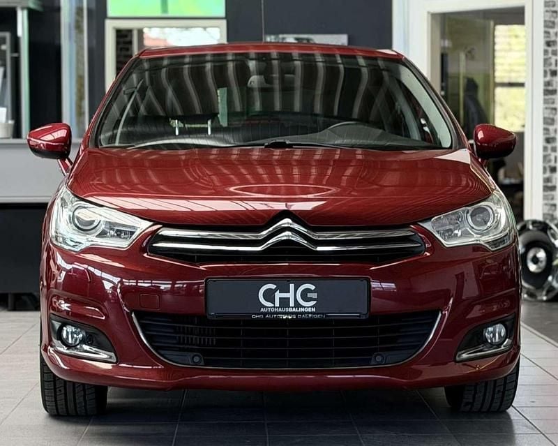 Used Citroën C4 Shine 131 HP (96 kW) 2016 Red Estate