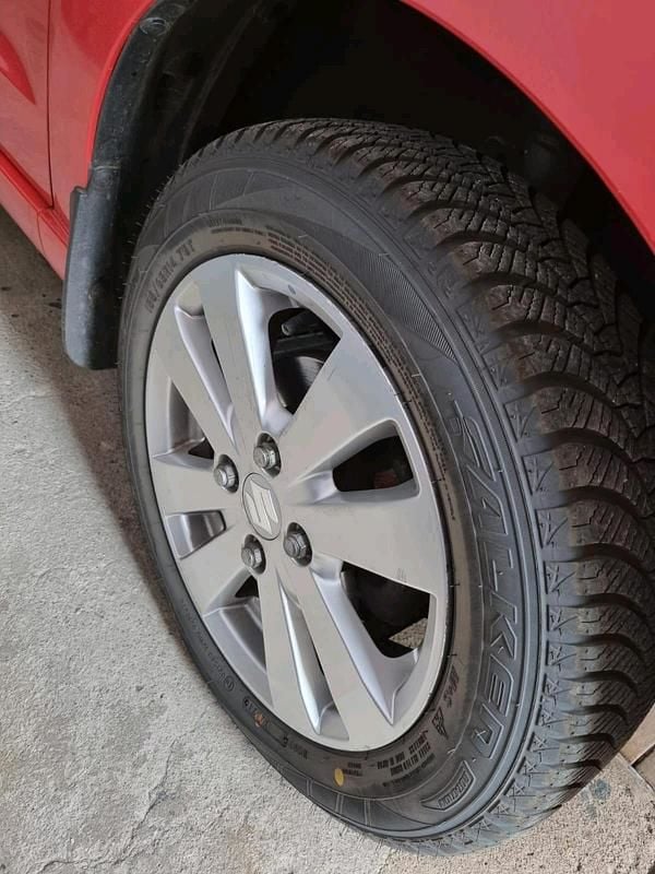 Gebraucht Nissan Pixo 68 PS (50 kW) 2009 Rot Kleinwagen