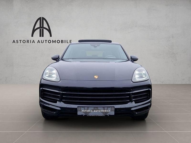 Gebraucht Porsche Cayenne S 441 PS (324 kW) 2018 Tiefschwarzmetallic SUV