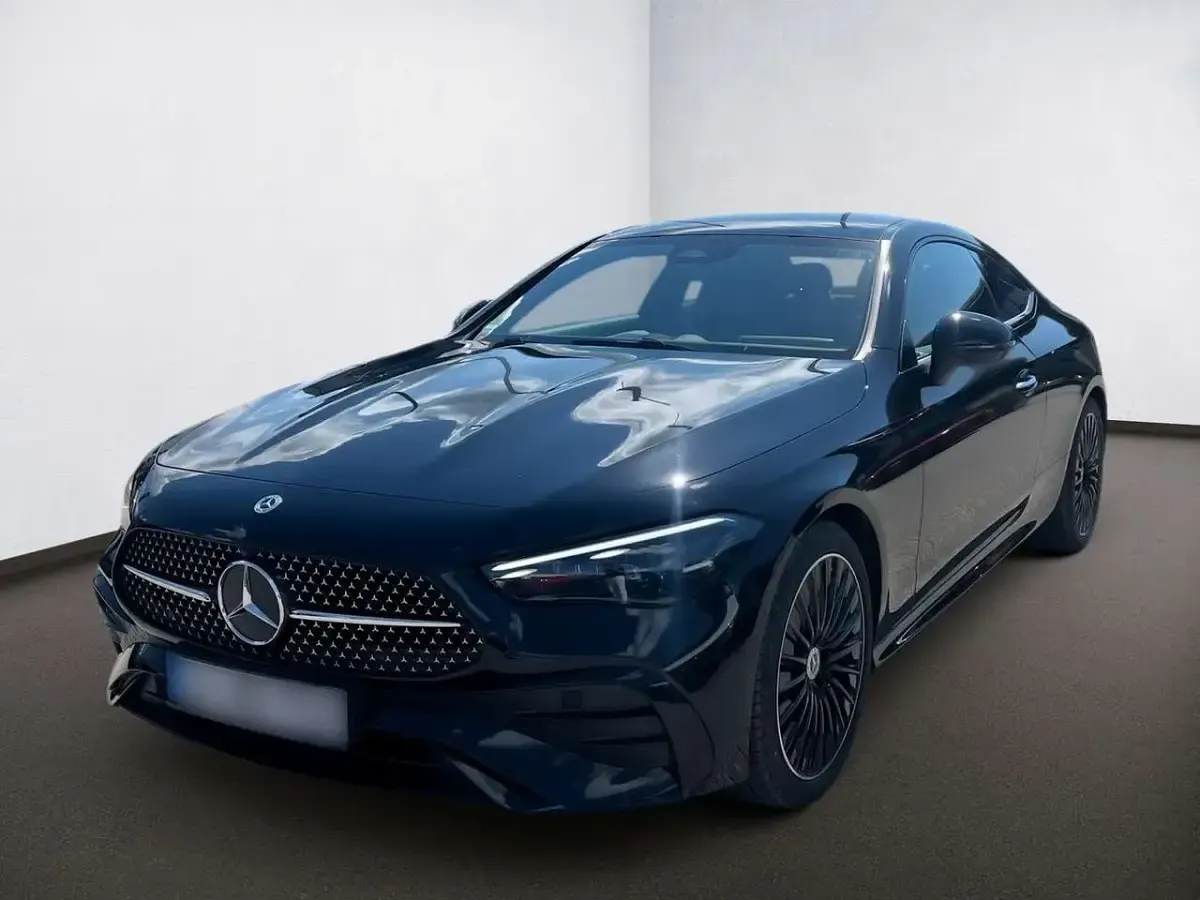 Gebraucht Mercedes CLE220 AMG 197 PS (144 kW) 2026 Schwarz Coupé
