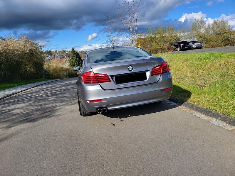 Gebraucht BMW 525 218 PS (160 kW) 2016 Grau Limousine