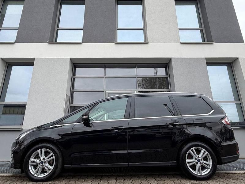 Gebraucht Ford Galaxy Titanium 190 PS (139 kW) 2022 Schwarz Van / Kleinbus