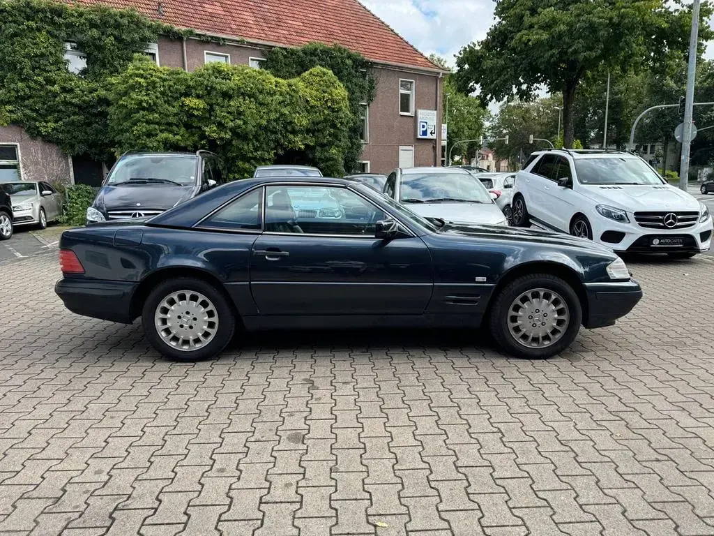 Gebraucht Mercedes SL320 231 PS (169 kW) 1998 Schwarz Cabrio