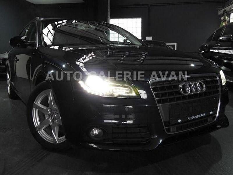 Blau Gebraucht 2012 Audi A4 Ambition Kombi | 12.690 € (Teuer) - Bild 1/4