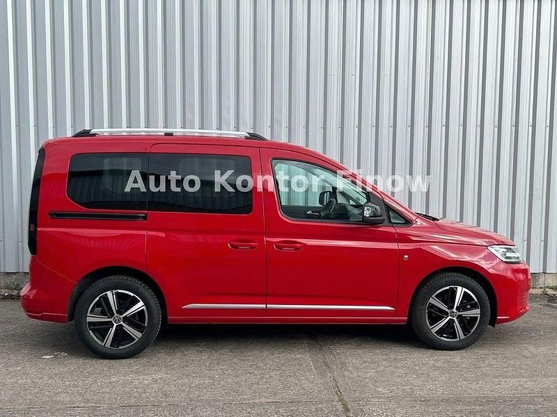 Gebraucht VW Caddy Style 122 PS (89 kW) 2024 Kirschrot Van / Kleinbus