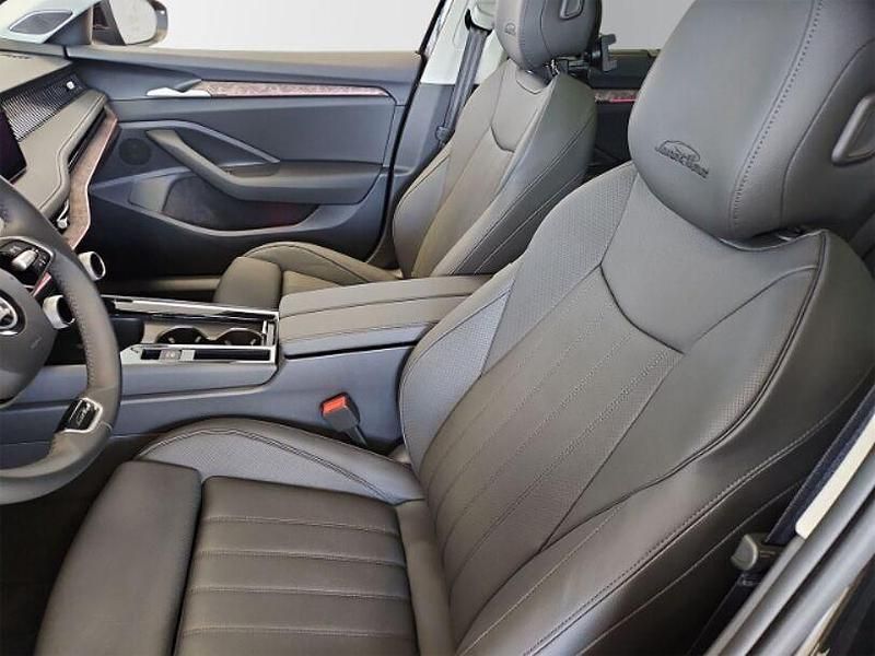 Gebraucht Skoda Superb LAURIN & KLEMENT 150 PS (110 kW) 2024 Schwarz Kombi