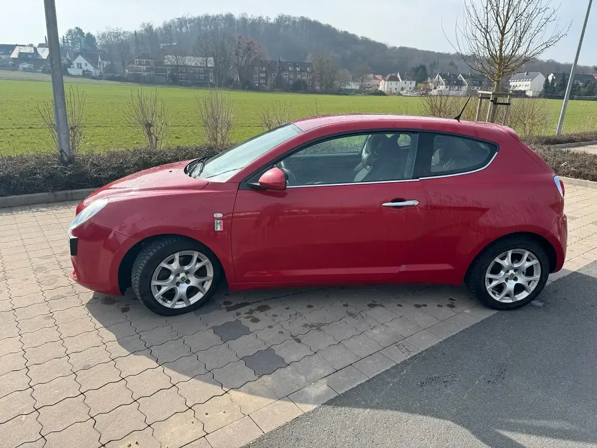 Gebraucht Alfa Romeo MiTo 90 PS (66 kW) 2009 Rot Kleinwagen