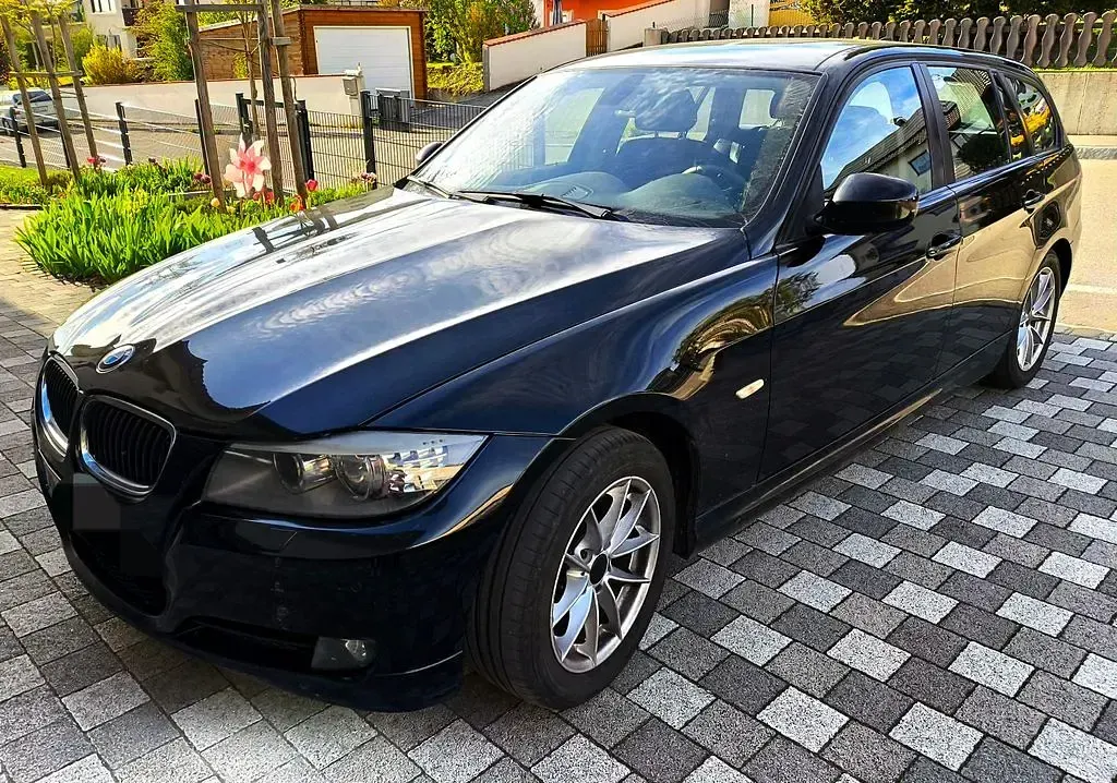 Gebraucht BMW 320 Exclusive 184 PS (135 kW) 2010 Schwarz Kombi