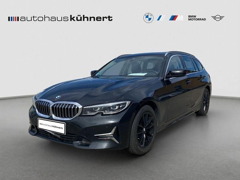 Schwarz Gebraucht 2021 BMW 320 Sport Line Kombi | 17.500 € (Etwas zu teuer) - Bild 1/4
