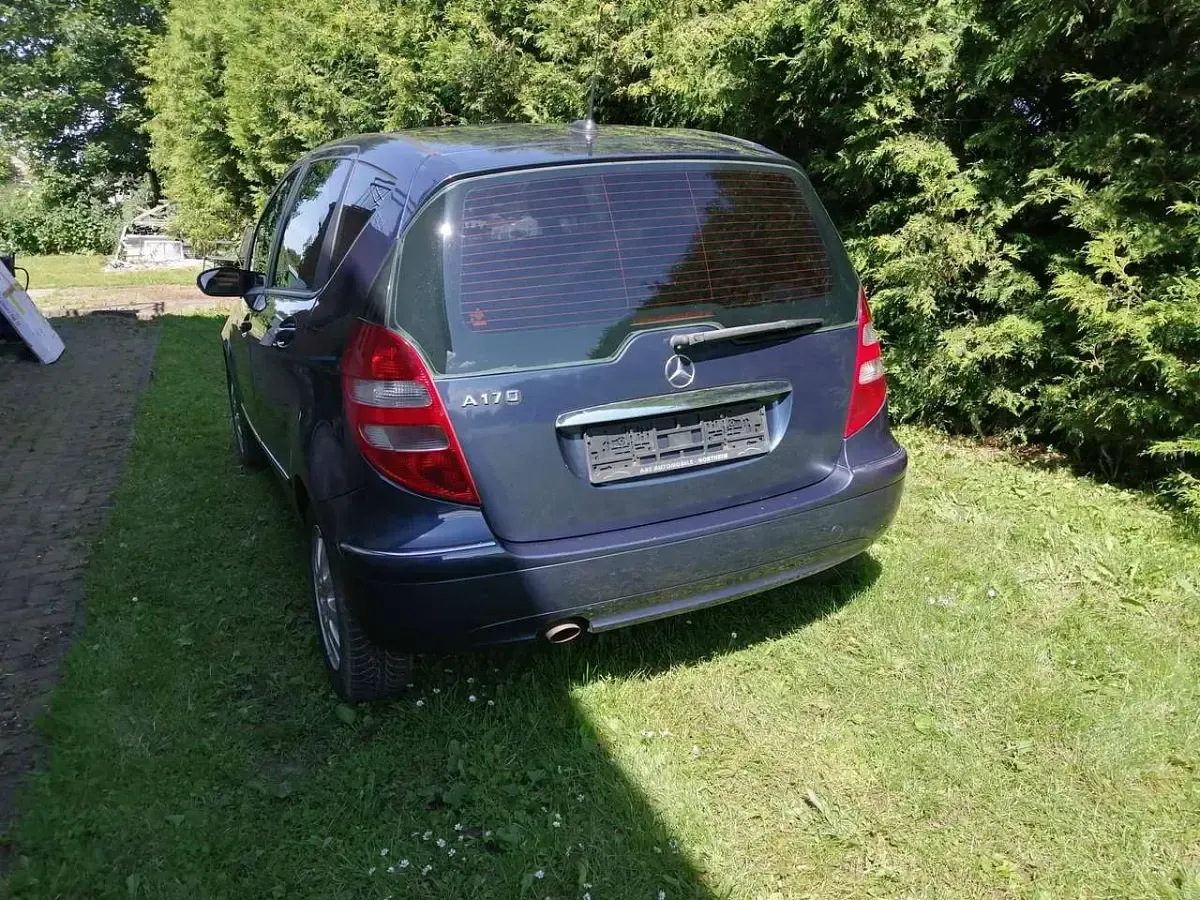 Gebraucht Mercedes 170 116 PS (85 kW) 2005 Blau Limousine
