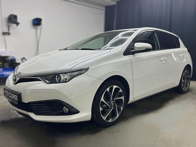 Gebraucht Toyota Auris Touch 116 PS (85 kW) 2015 Weiß Limousine