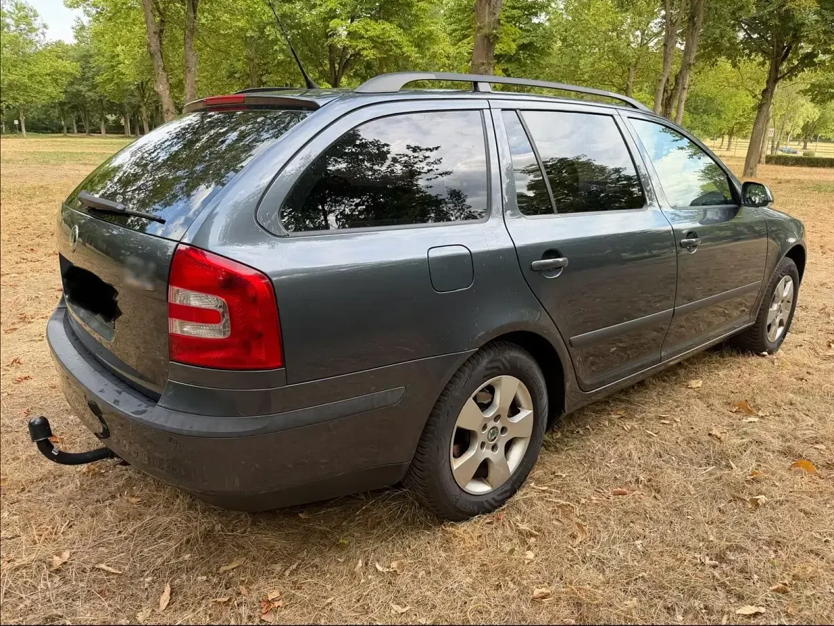 Gebraucht Skoda Octavia 102 PS (75 kW) 2008 Grau Kombi