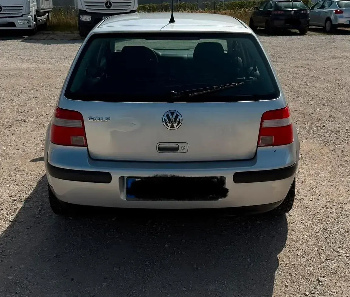 Gebraucht VW Golf IV 75 PS (55 kW) 2002 Silber Kleinwagen