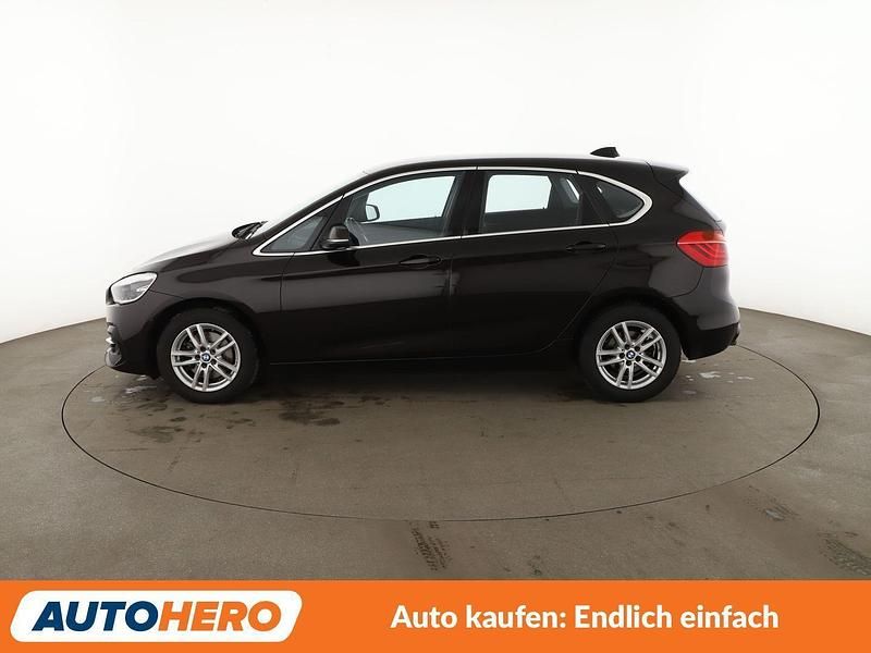 Gebraucht BMW 220 Active Tourer Luxury Line 192 PS (141 kW) 2020 Braun Van / Kleinbus