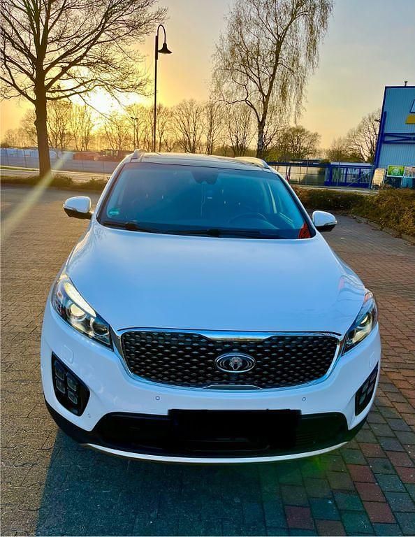 Weiß Gebraucht 2017 Kia Sorento Platinum Edition SUV | 15.000 € (Superpreis) - Bild 1/4