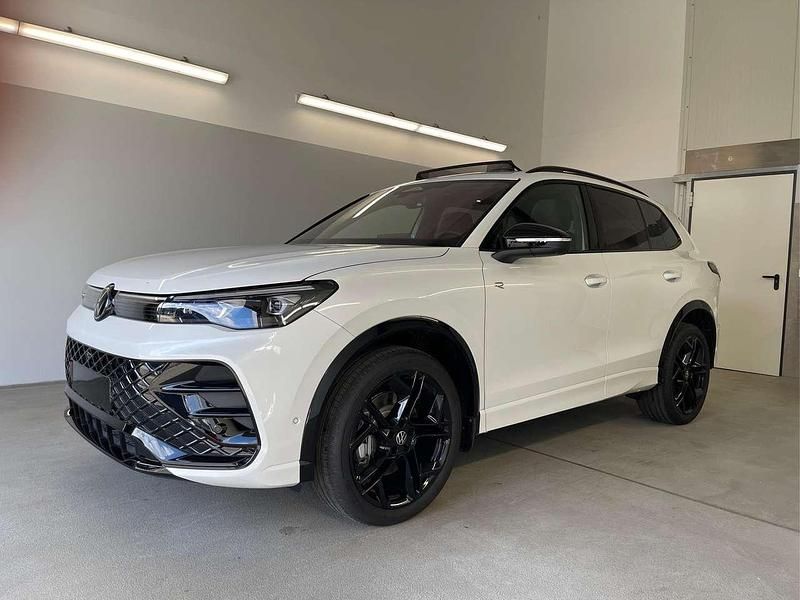 [0r0r] oryx weiß perlmu... Neu 2026 VW Tiguan R-line SUV | 59.180 € (Etwas zu teuer) - Bild 1/4