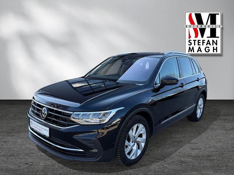 Gebraucht VW Tiguan Move 150 PS (110 kW) 2023 Schwarz SUV