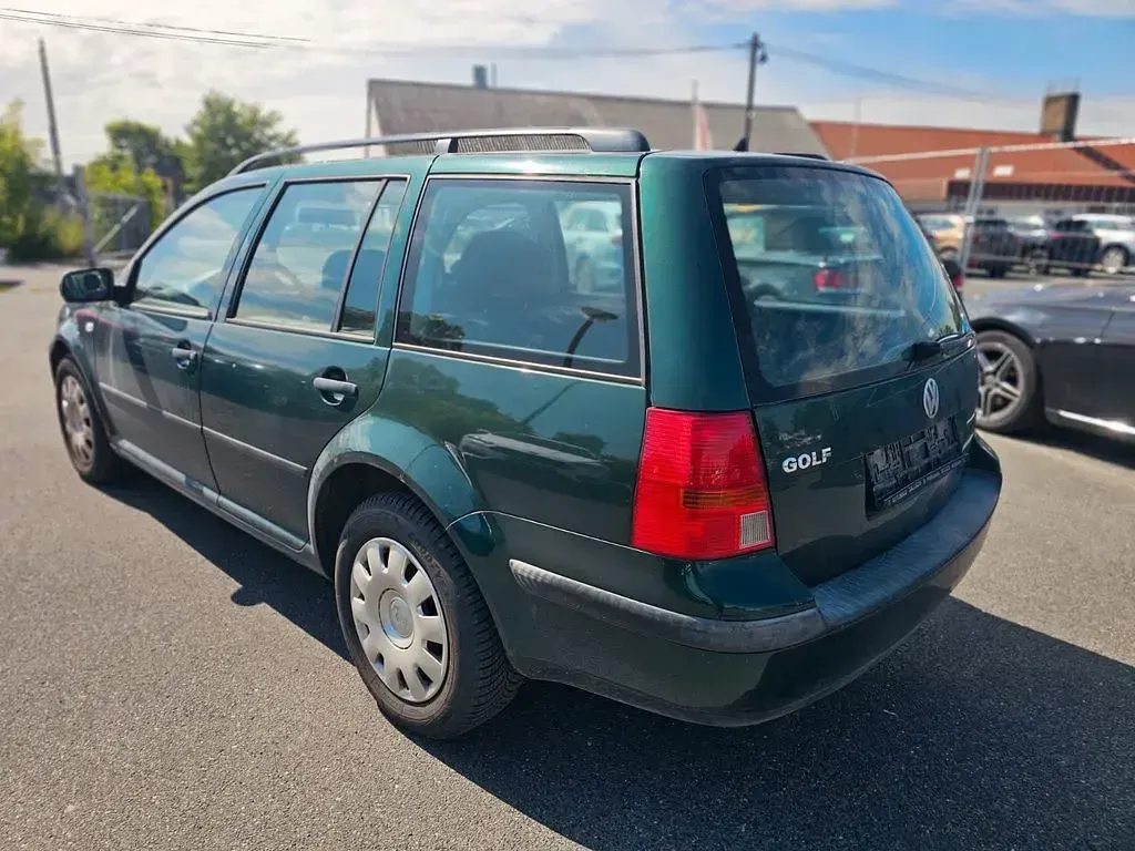 Gebraucht VW Golf IV Comfortline 105 PS (77 kW) 2002 Grün Kombi