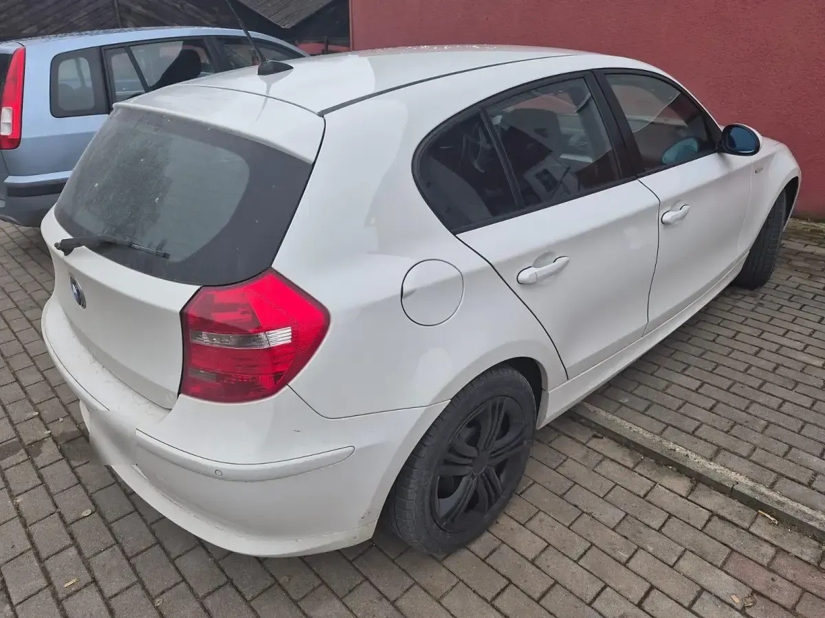 Brugt BMW 116 122 HK (89 kW) 2007 Hvid Hatchback