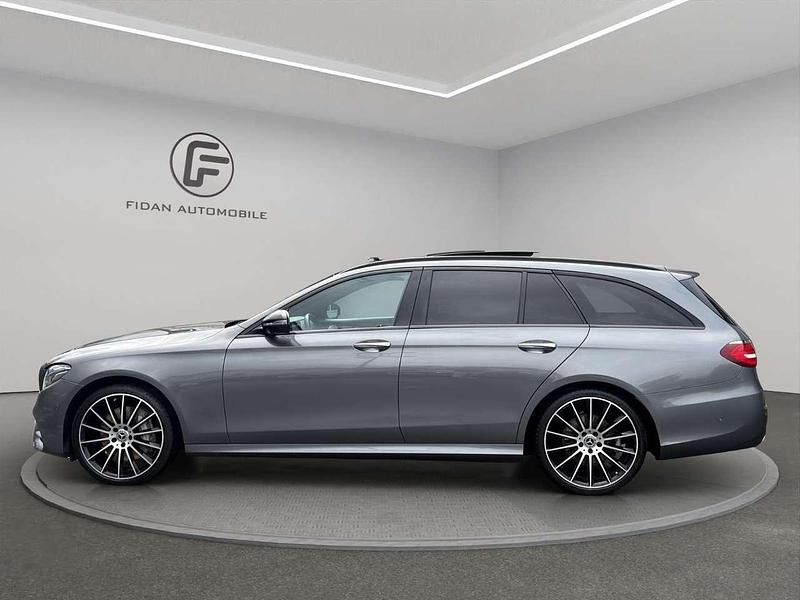Gebraucht Mercedes E350 AMG line 258 PS (189 kW) 2017 Selenitgrau Kombi
