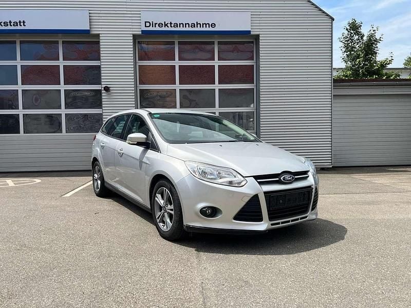 Gebraucht Ford Focus SYNC Edition 116 PS (85 kW) 2014 Polarsilber metallic Kombi