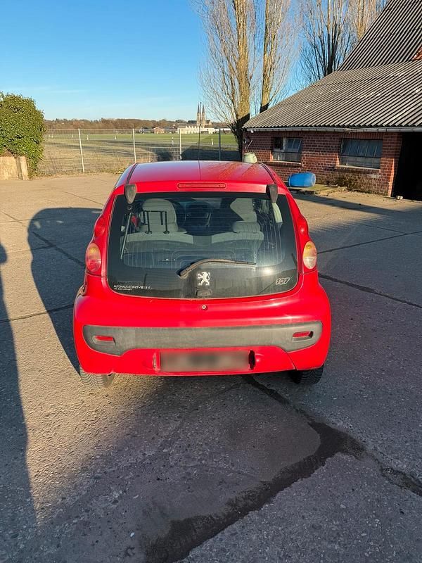 Gebraucht Peugeot 107 68 PS (50 kW) 2006 Rot Kleinwagen