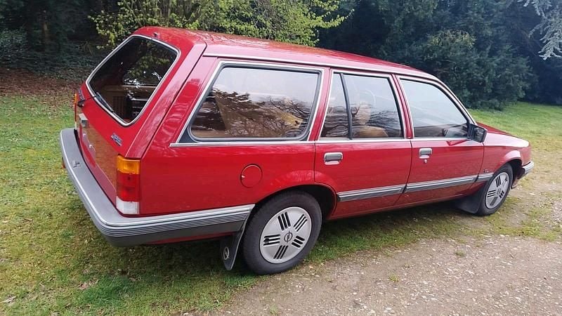 Gebraucht Opel Rekord 100 PS (73 kW) 1984 Rot Kombi