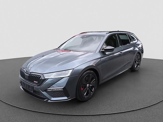 Quarzgrau Gebraucht 2021 Skoda Octavia RS Kombi | 31.239 € (Fairer Preis) - Bild 1/4