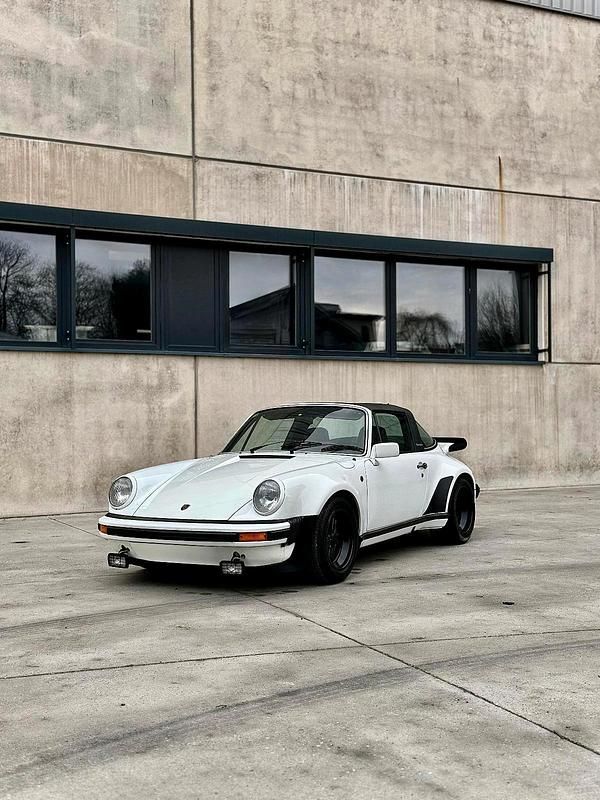 Weiß Gebraucht 1978 Porsche 911 Coupé | 55.000 € - Bild 1/4