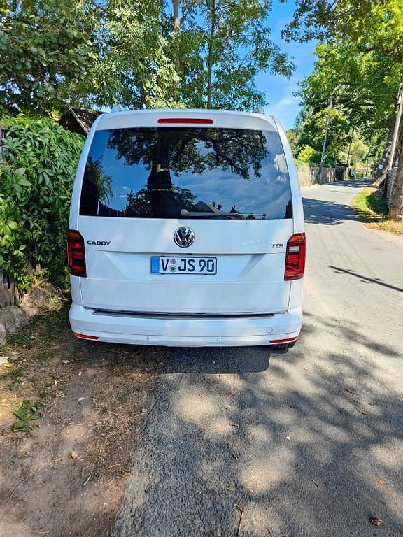 Gebraucht VW Caddy Highline 102 PS (75 kW) 2018 Weiß Van / Kleinbus